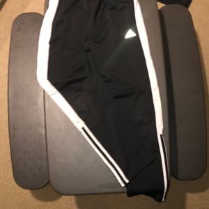 Boys Adidas size 14/16 L joggers